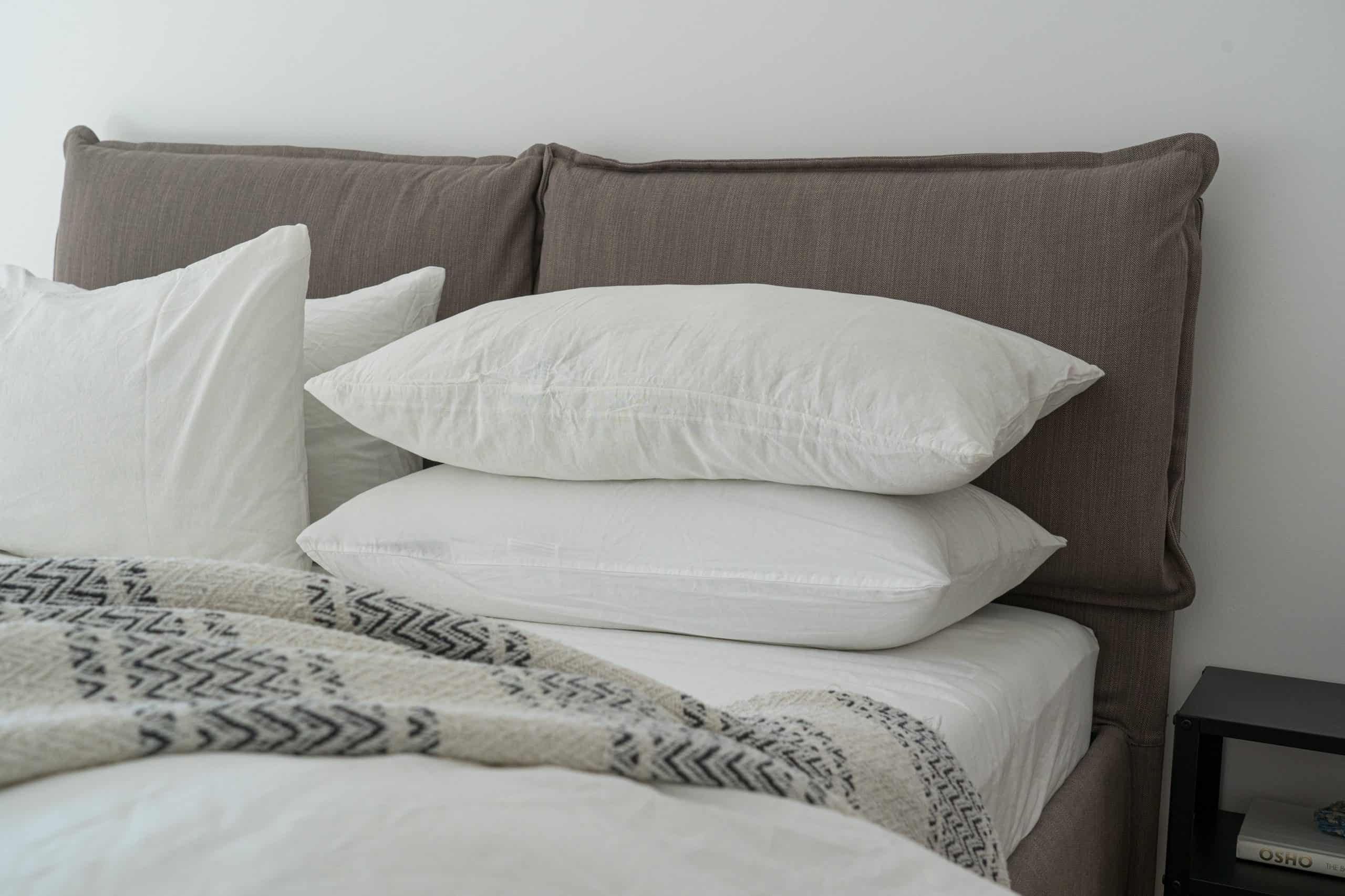 The Ultimate Guide to Choosing the Perfect Pillows for Your Bedroom