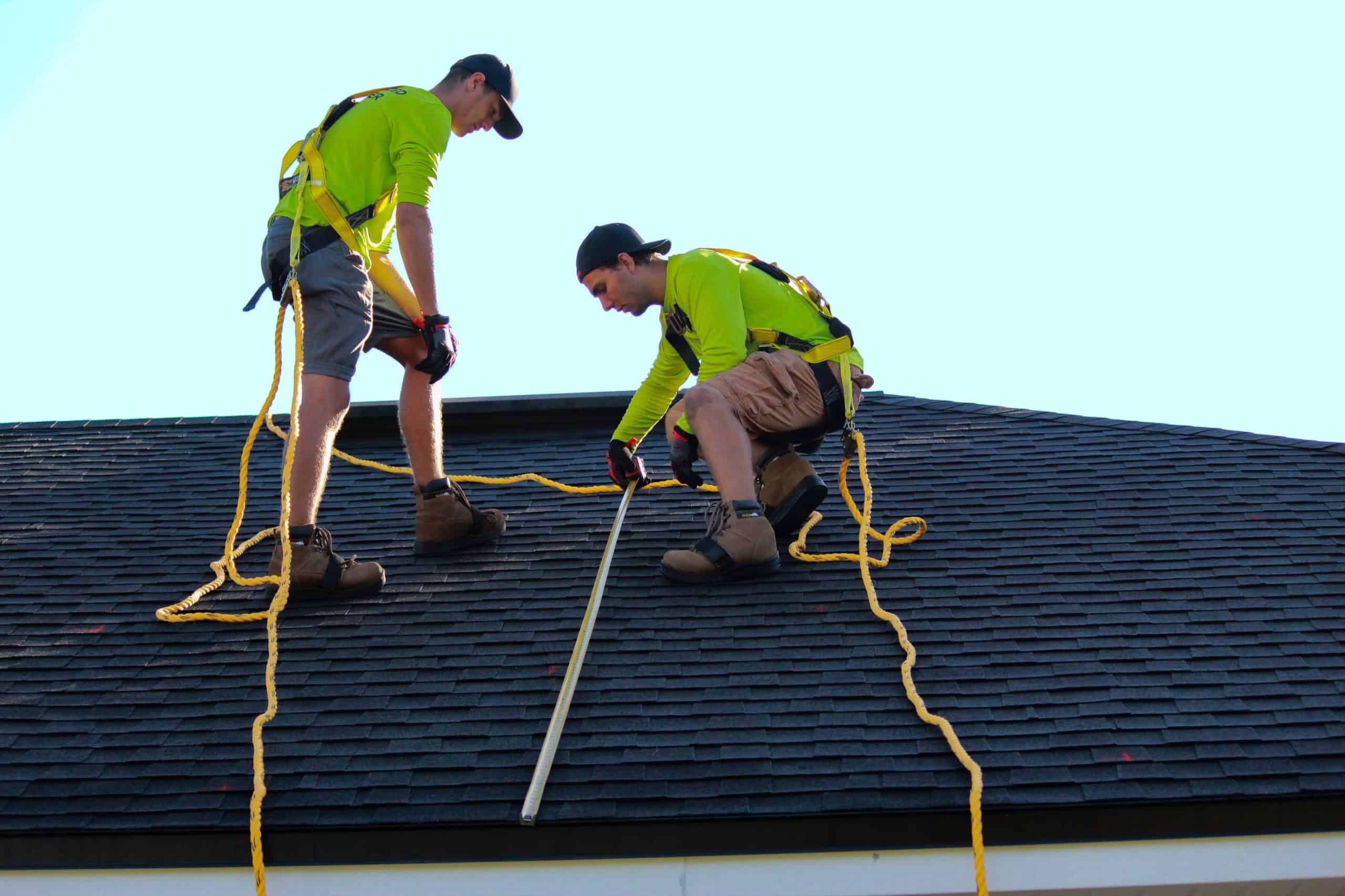 Tackling the Challenges of Repairing a Leaking Roof in Winter: The Importance of Roof Repair Assistance
